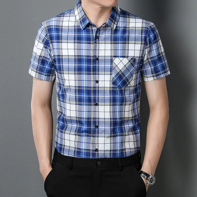 New Men's Casual Plaid Short Sleeved  Shirt for Summer