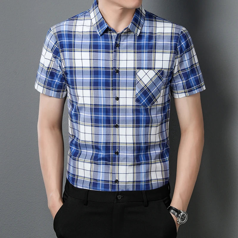 New Men's Casual Plaid Short Sleeved  Shirt for Summer